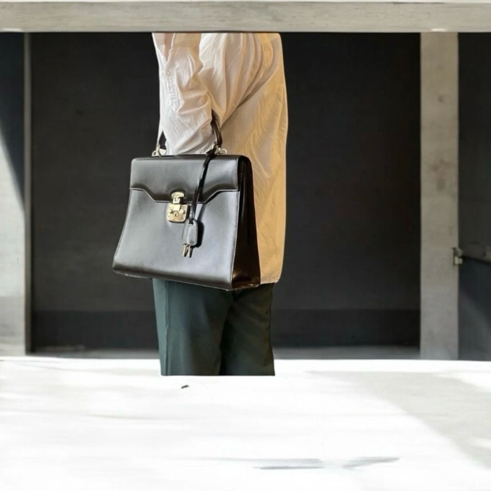 Gucci Parisian Trending Vintage Black Leather Crossbody Satchel Bag - Picture 9 of 15